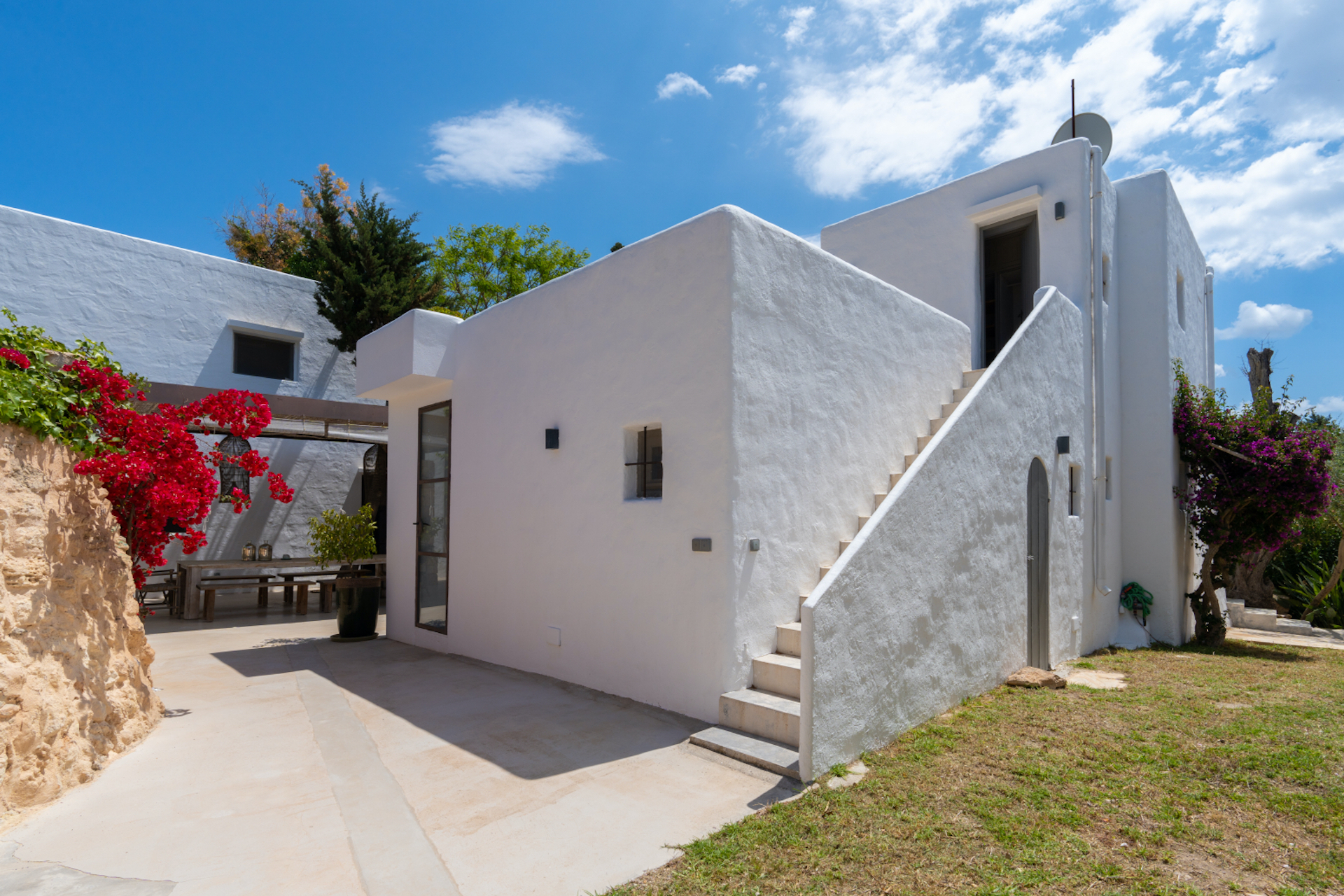 Resa estates Ibiza finca te koop st Rafael sea view sale side house .jpg